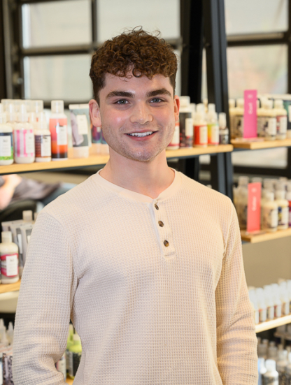 RIVER MURRELL Grand Salon & MedSpa